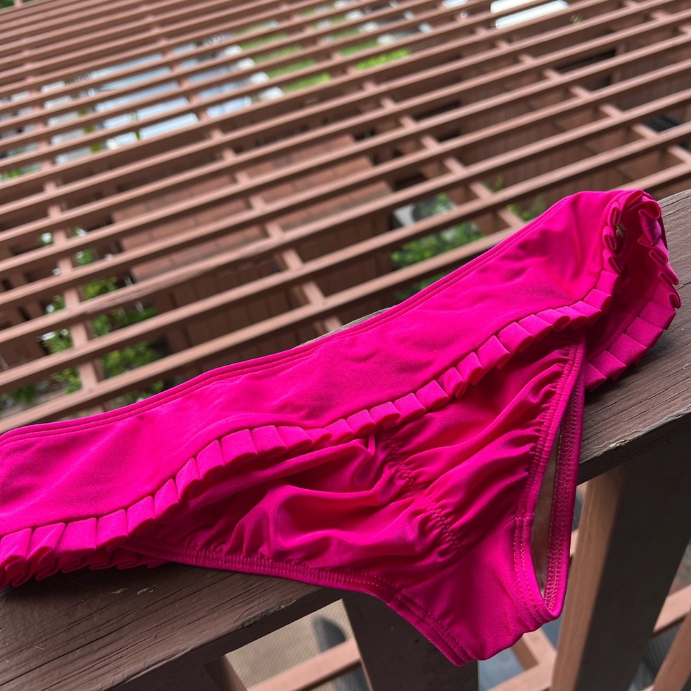 Lili Fama Bikini Bottom size Medium NWOT
